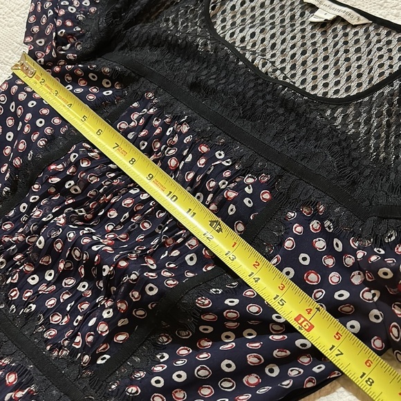 Diane Von Furstenberg Mini Dress. Size 6 - Picture 10 of 14